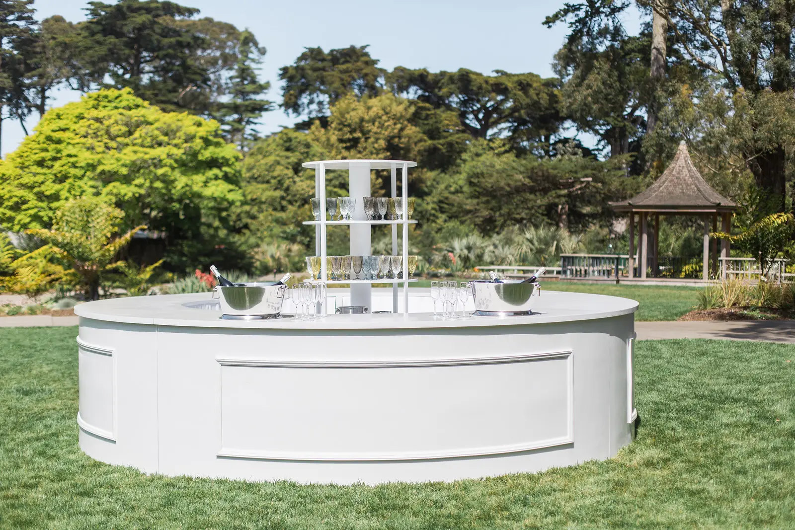 14' WHITE ROUND - BAR