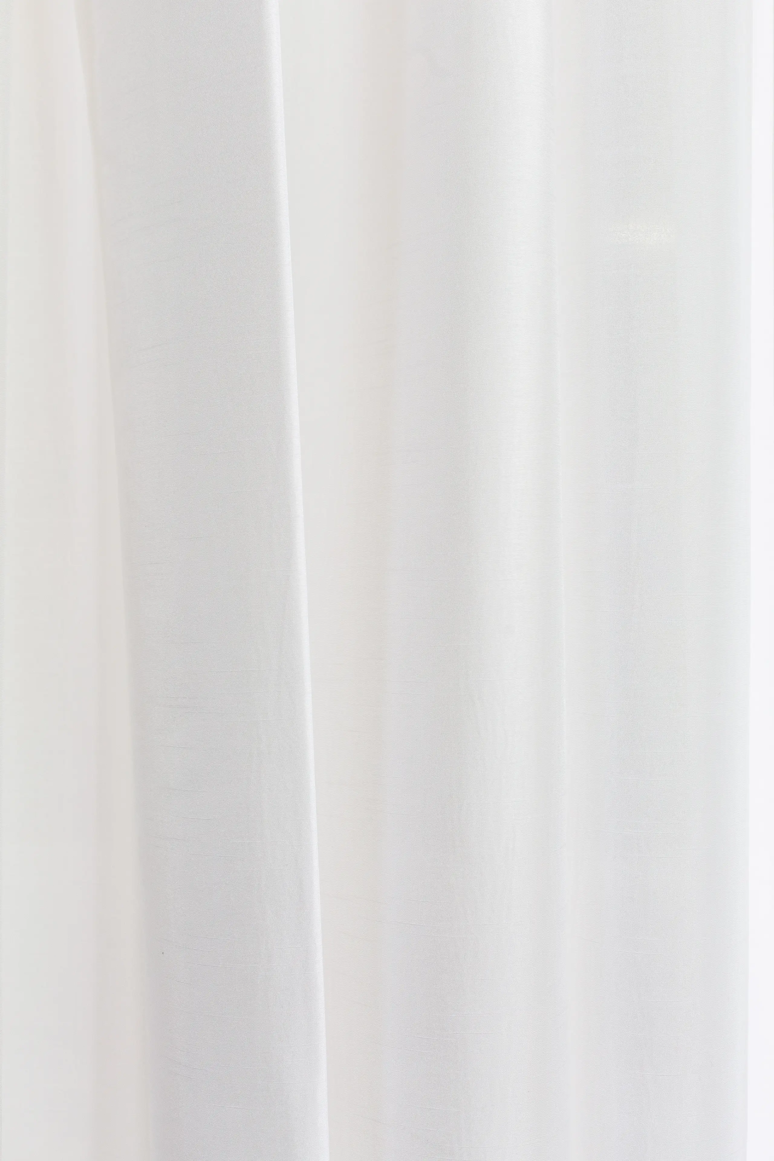 SHANTUNG WHITE - PIPE & DRAPE
